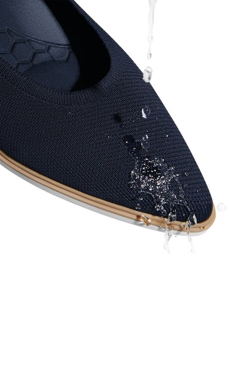 Vivaia Pointed-toe All-day Standing Flats