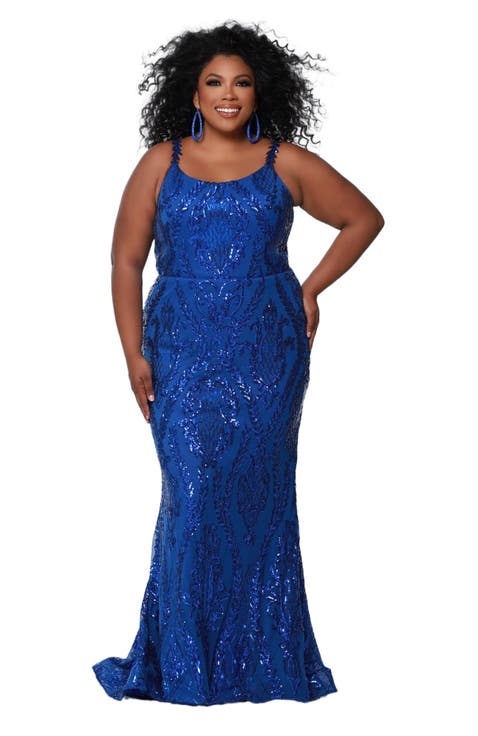 Plus Size Scoop Neck Fitted Sequin Evening Gown