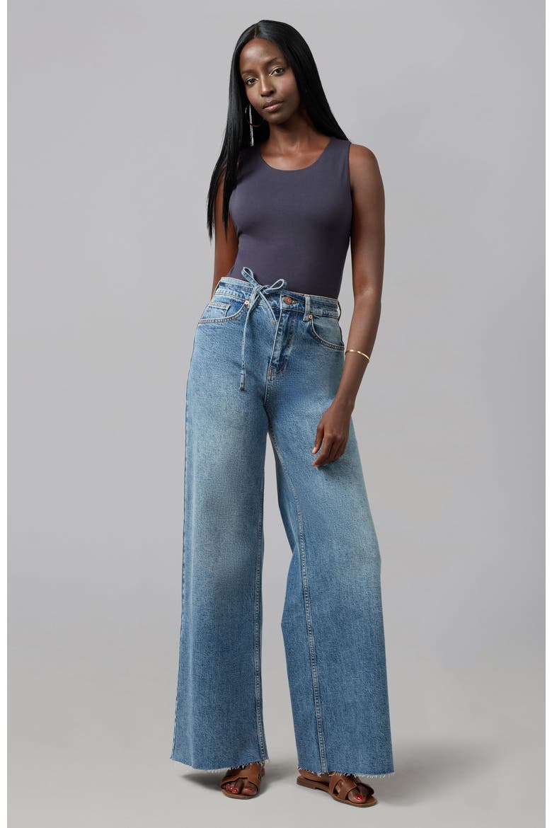 Milan Ultra High Rise Wide Leg Jeans, Alternate, color, Divine Blue