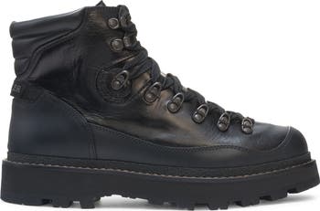 【関税＆送料込み】Moncler 'Peka' Beige Leather Boots Moncler: Off-White Peka Trek Hiking Boots | SSENSE