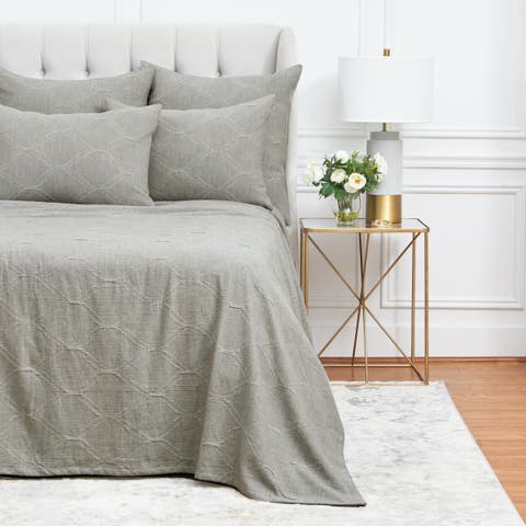 Elaine Stone Matelass Queen Bed Quilt