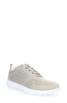 TravelActiv Knit Lace-Up Sneaker