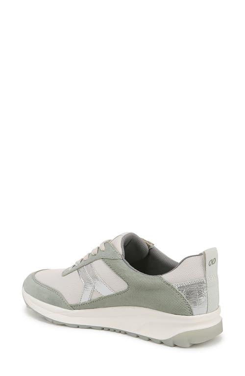 Naturalizer Shay Sneaker In White/pistachio Green