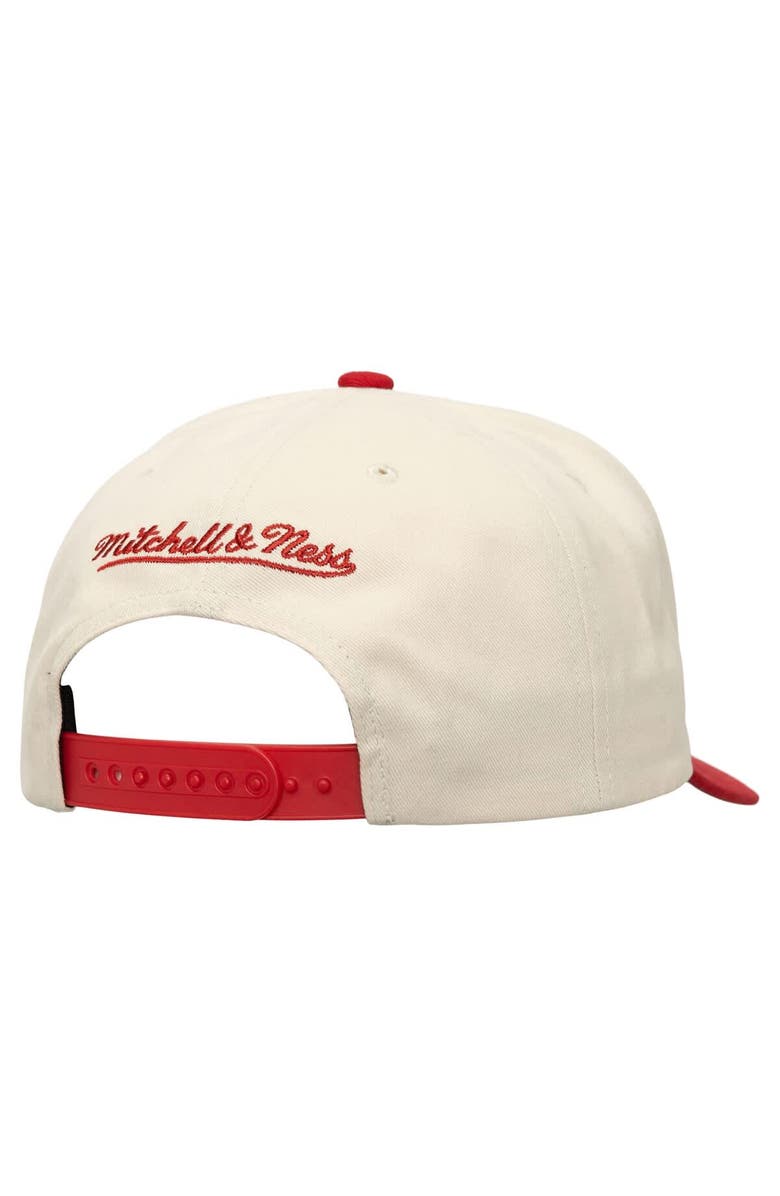 Mitchell & Ness Men's Mitchell & Ness Cream/Red Chicago Bulls Soul Festival Staggered Zag Pro Crown Snapback Hat, Alternate, color,