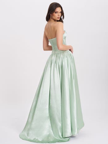Lael Back Button Trailing Gown