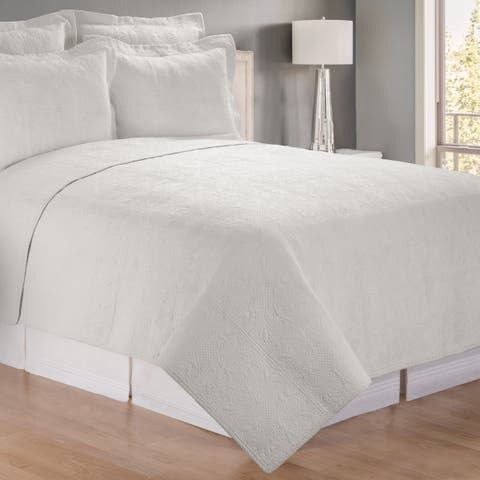Jacqueline Matelassé Quilt