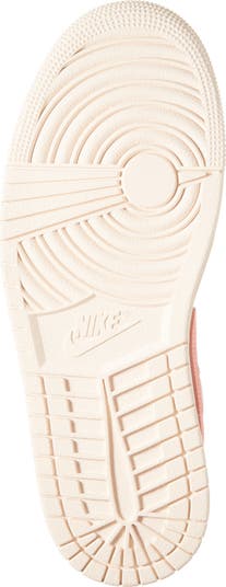 Air Jordan 1 Low SE Sneaker