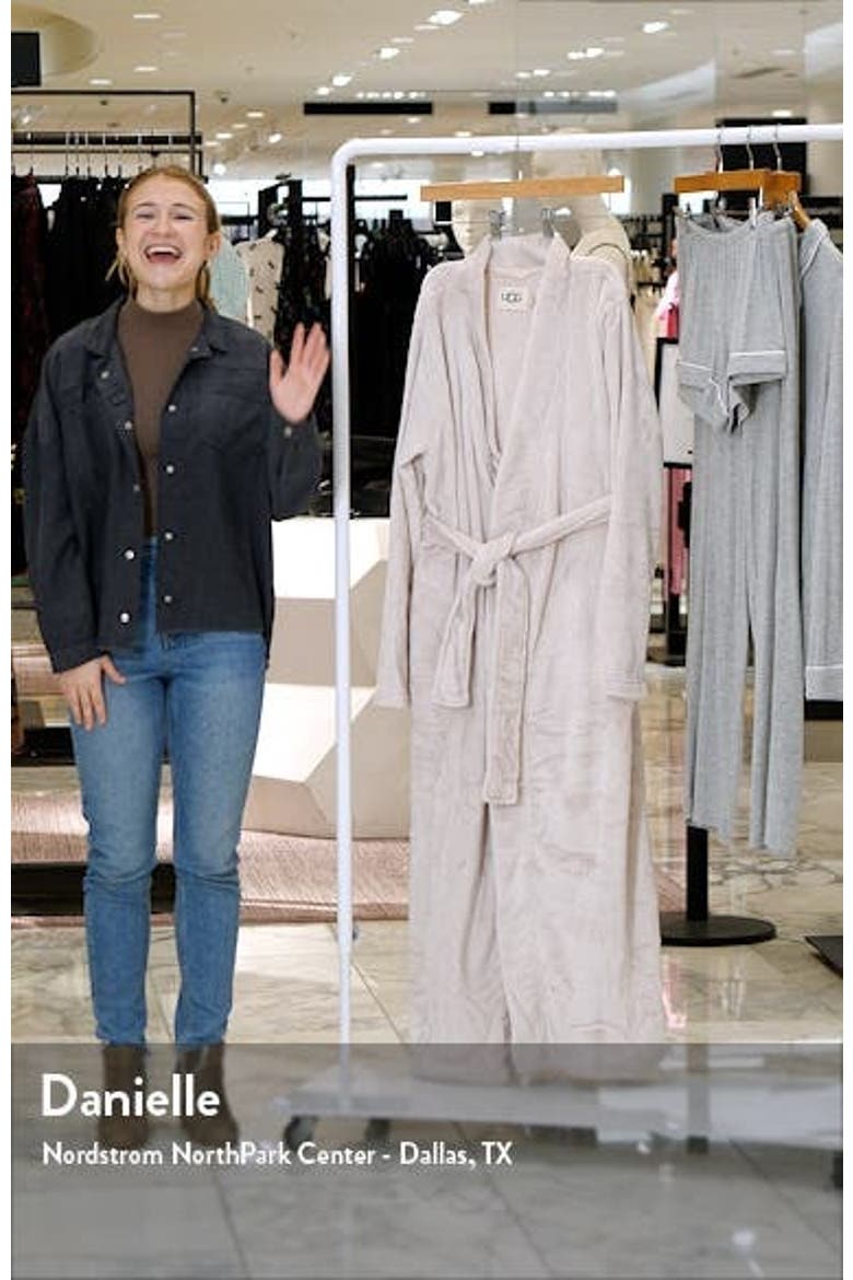 Marlow Double Face Fleece Robe video