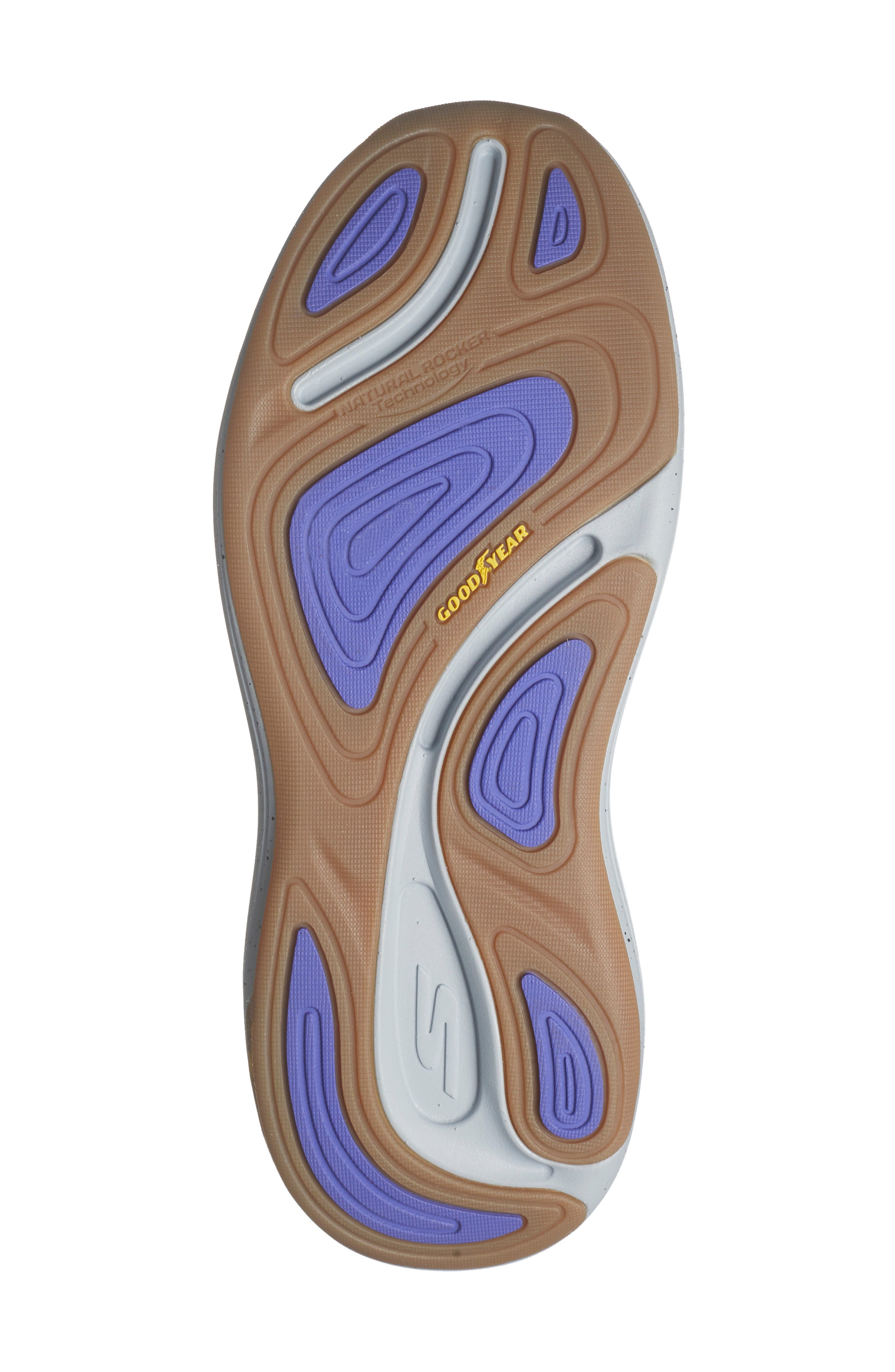 SKECHERS Max Cushioning Suspension Boot, Alternate, color, Black Multi