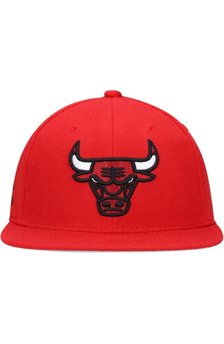 Mitchell & Ness Men's Mitchell & Ness Red Chicago Bulls Team Hardwood Classics 1992 NBA Finals Patch Snapback Hat, Alternate, color, 