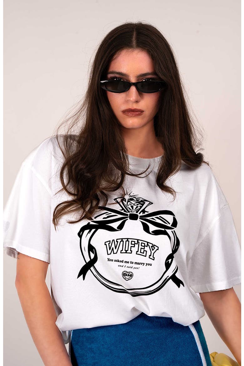Wifey Ring Oversized Crop Tee, Alternate, color, White