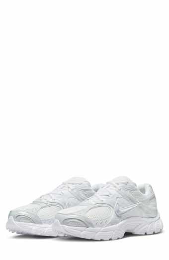 V5 RNR Sneaker