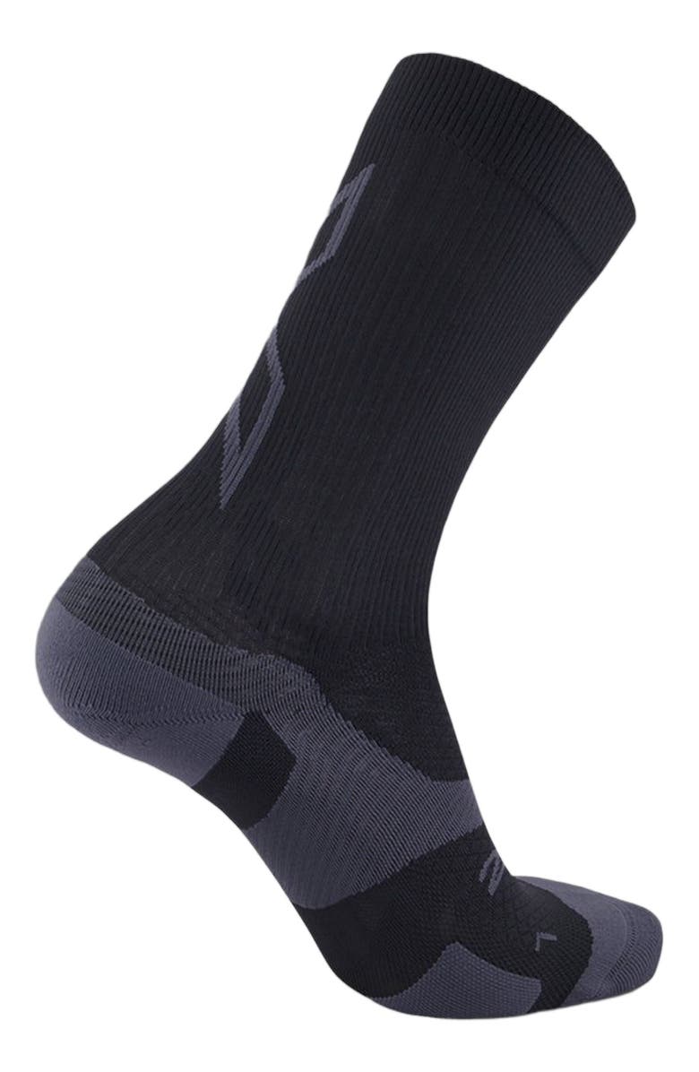 2XU Vectr Light Cushion Crew Socks, Alternate, color, Black/Titanium