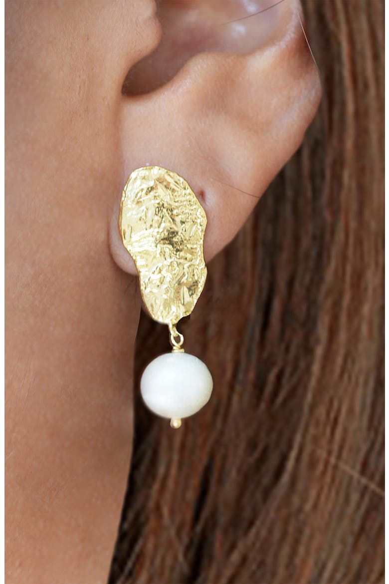 Freshwater Pearl Molten Drop Earrings, Alternate, color, GOLD