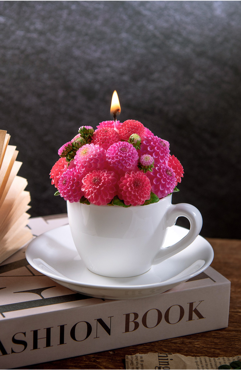 Southlake gifts Dahlia Bouquet Aromatherapy Candle, Alternate, color, Rose Red