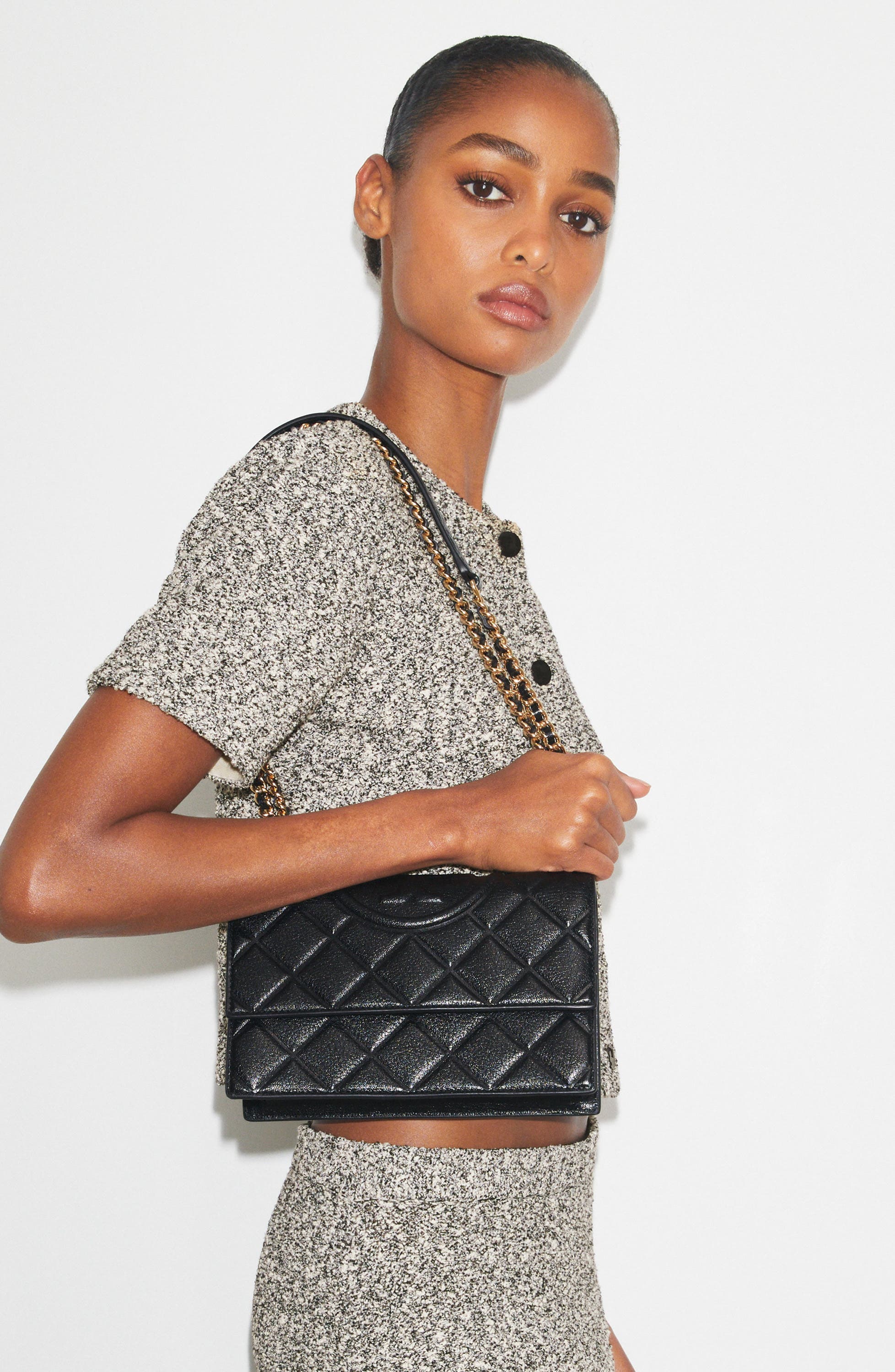 Tory Burch Fleming Convertible Quilted Leather Shoulder Bag, Alternate, color, Black