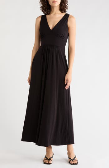 West K Sleeveless V-neck Midi Dress In Black