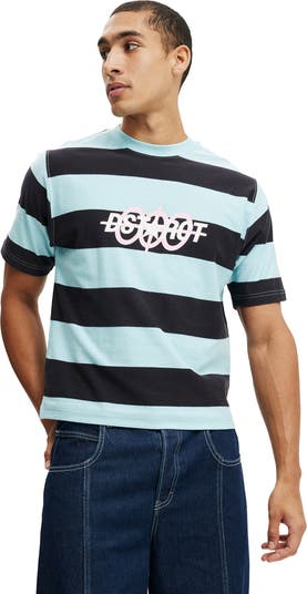 Cropped Fit Graphic T-Shirt