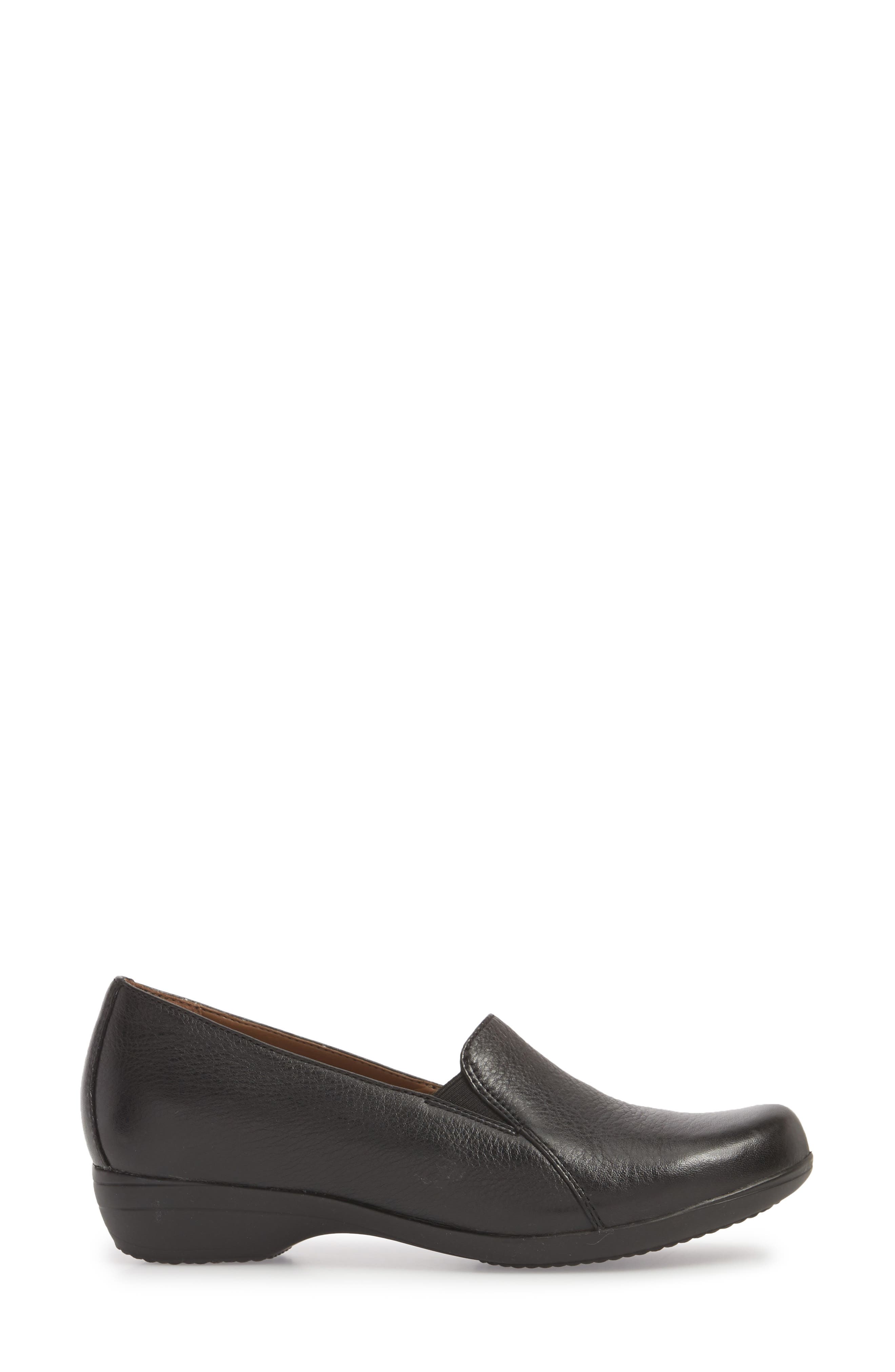 Farah Loafer, Alternate, color, BLACK MILLED LEATHER
