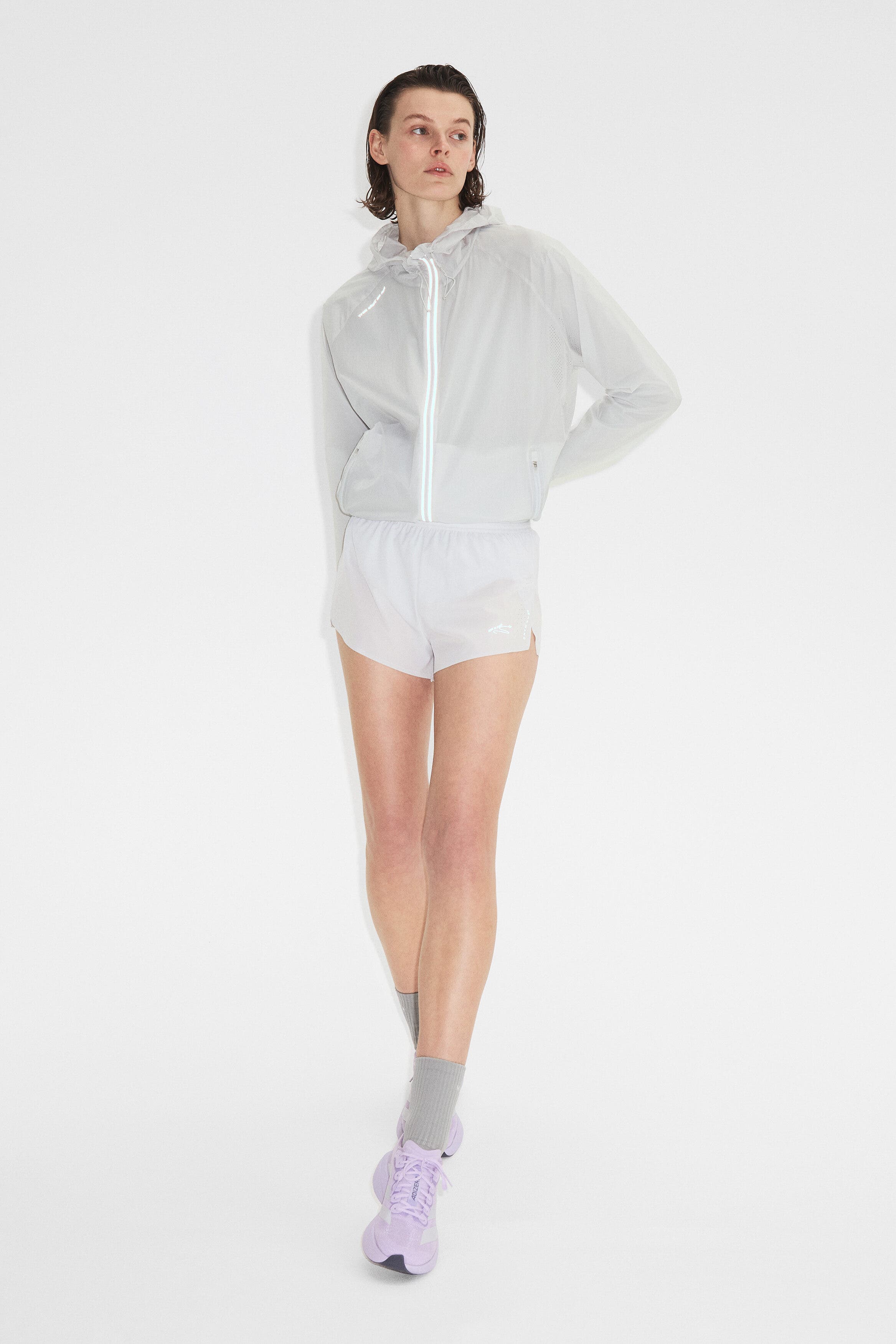 Short running shorts with drymove - image 4