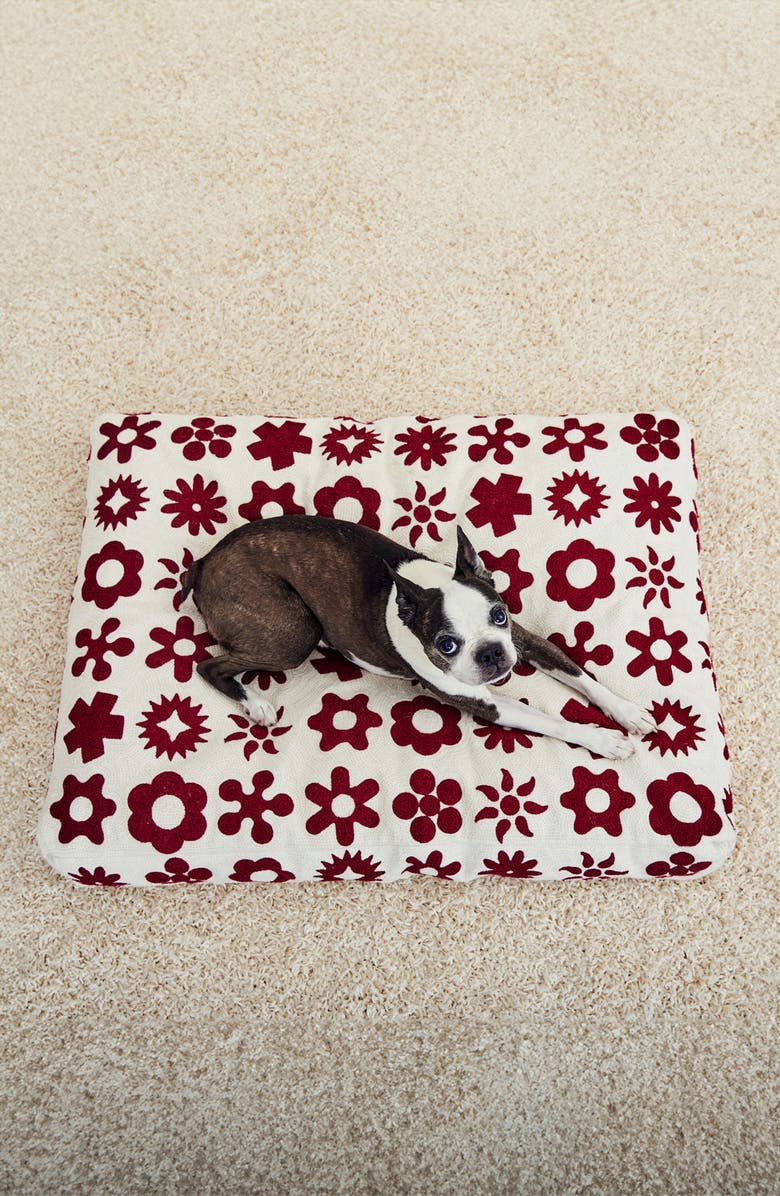 Dusen Dusen Embroidered Dog Bed, Alternate, color, 