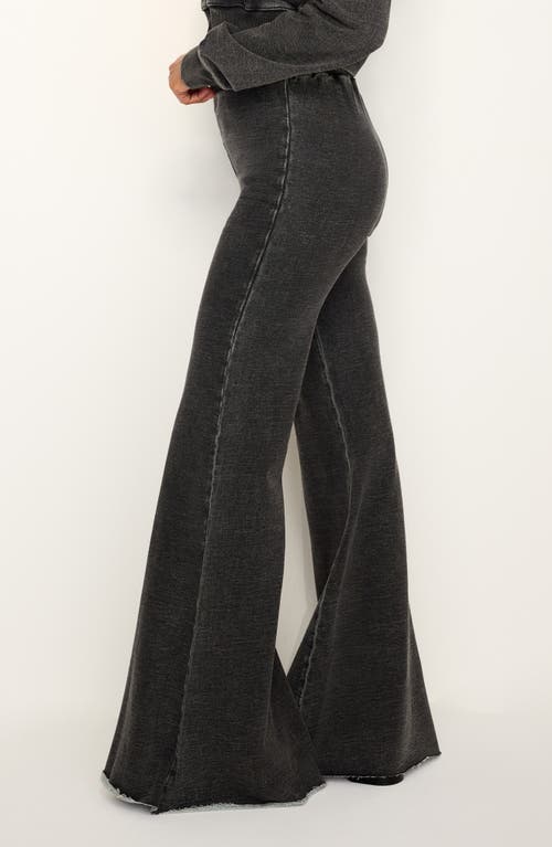 GOOD AMERICAN GOOD AMERICAN JEANIUS FLARE PANTS