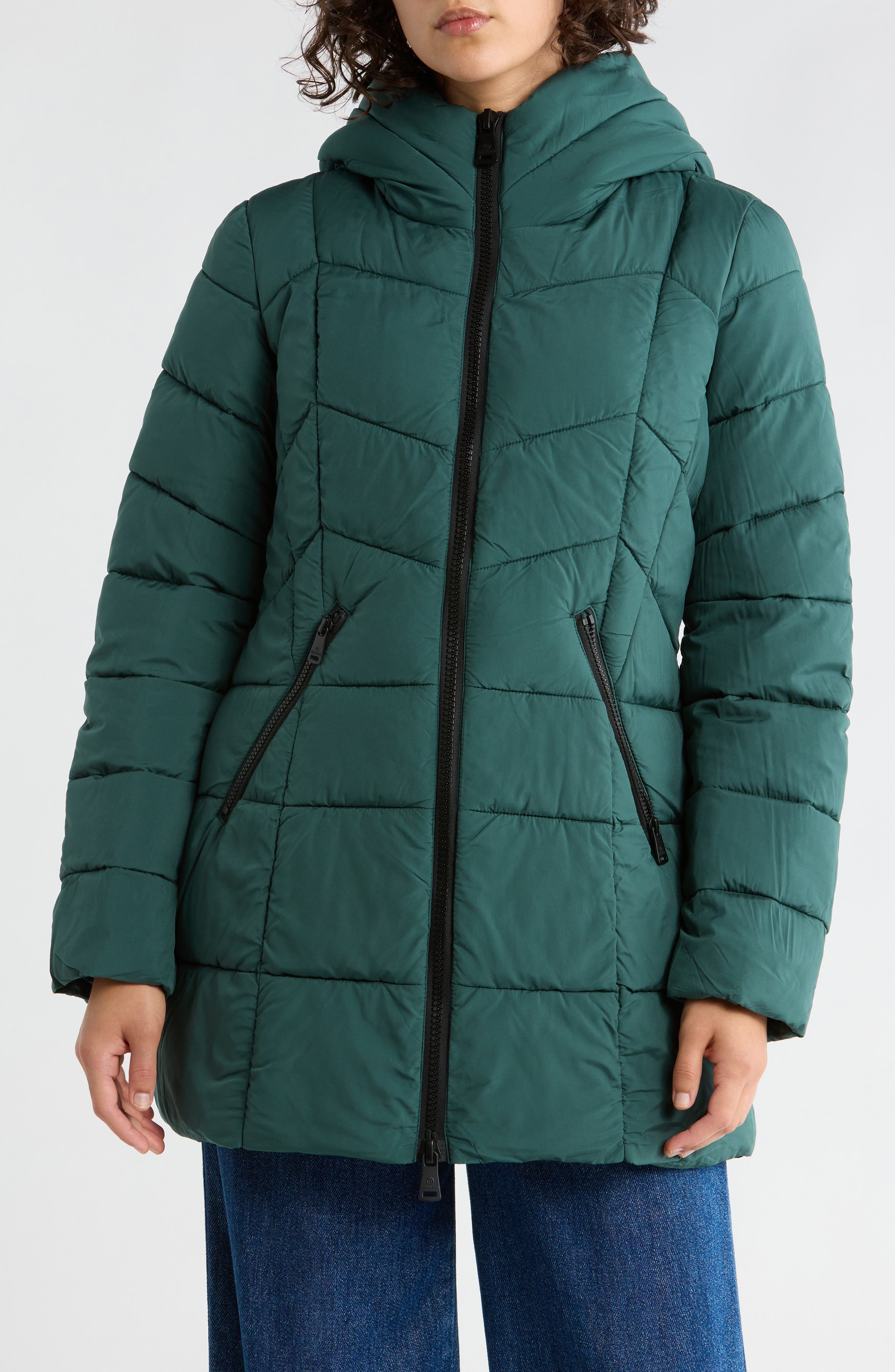 Bernardo Hooded Water Resistant Puffer Jacket