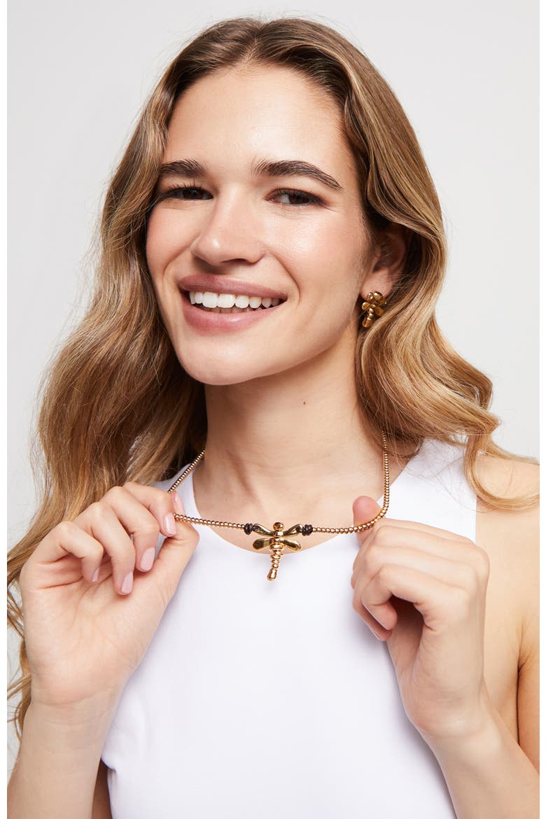 Short pendant necklace with dragonfly, Alternate, color, Gold