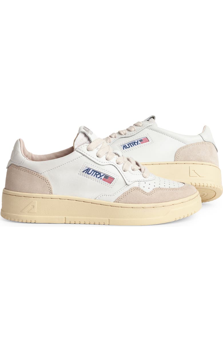 AUTRY Medalist Low Sneaker, Alternate, color, Leat/Suede White