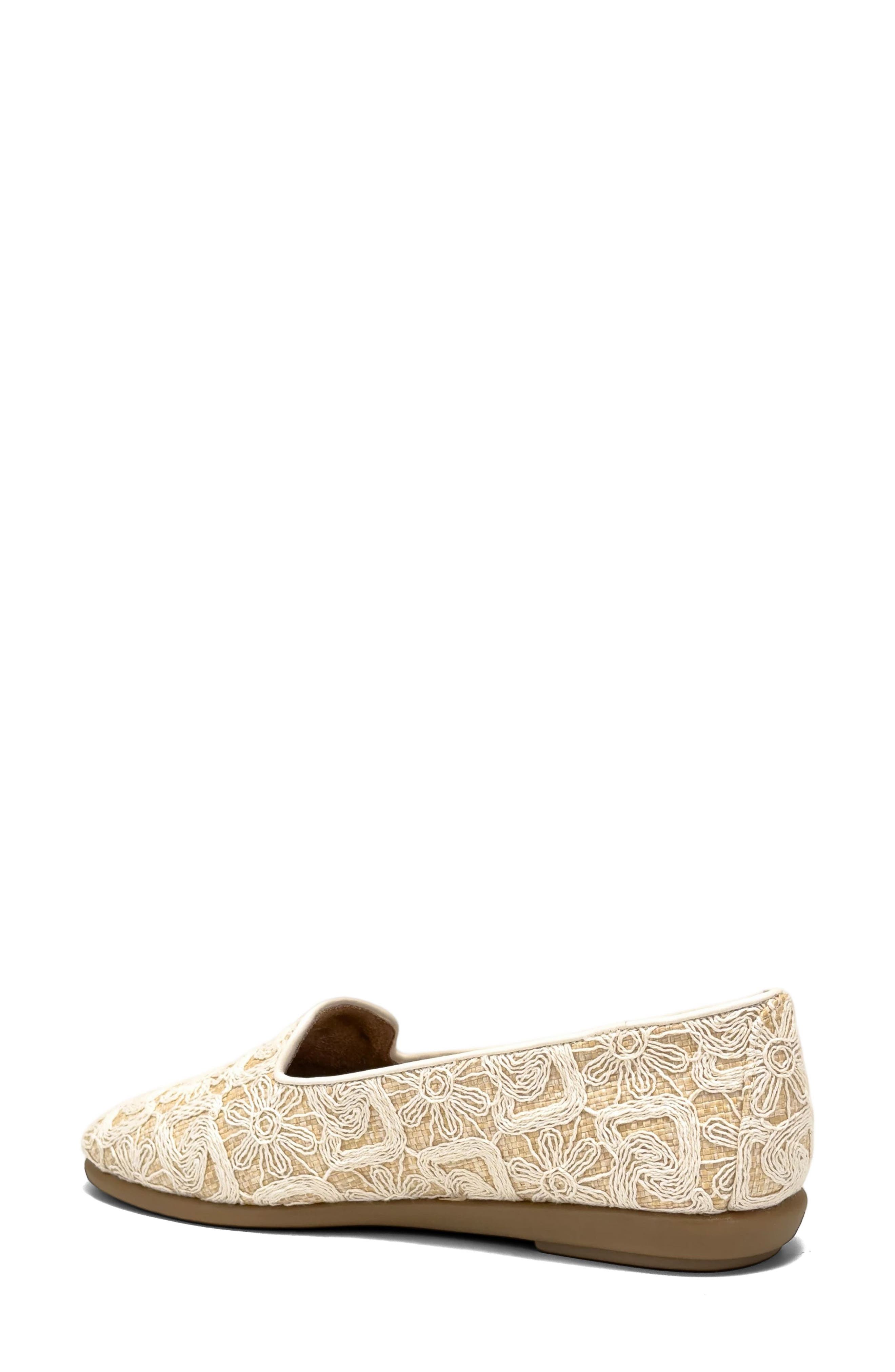 Betunia Ballet Flat, Alternate, color, NATURAL/ EGGNOG