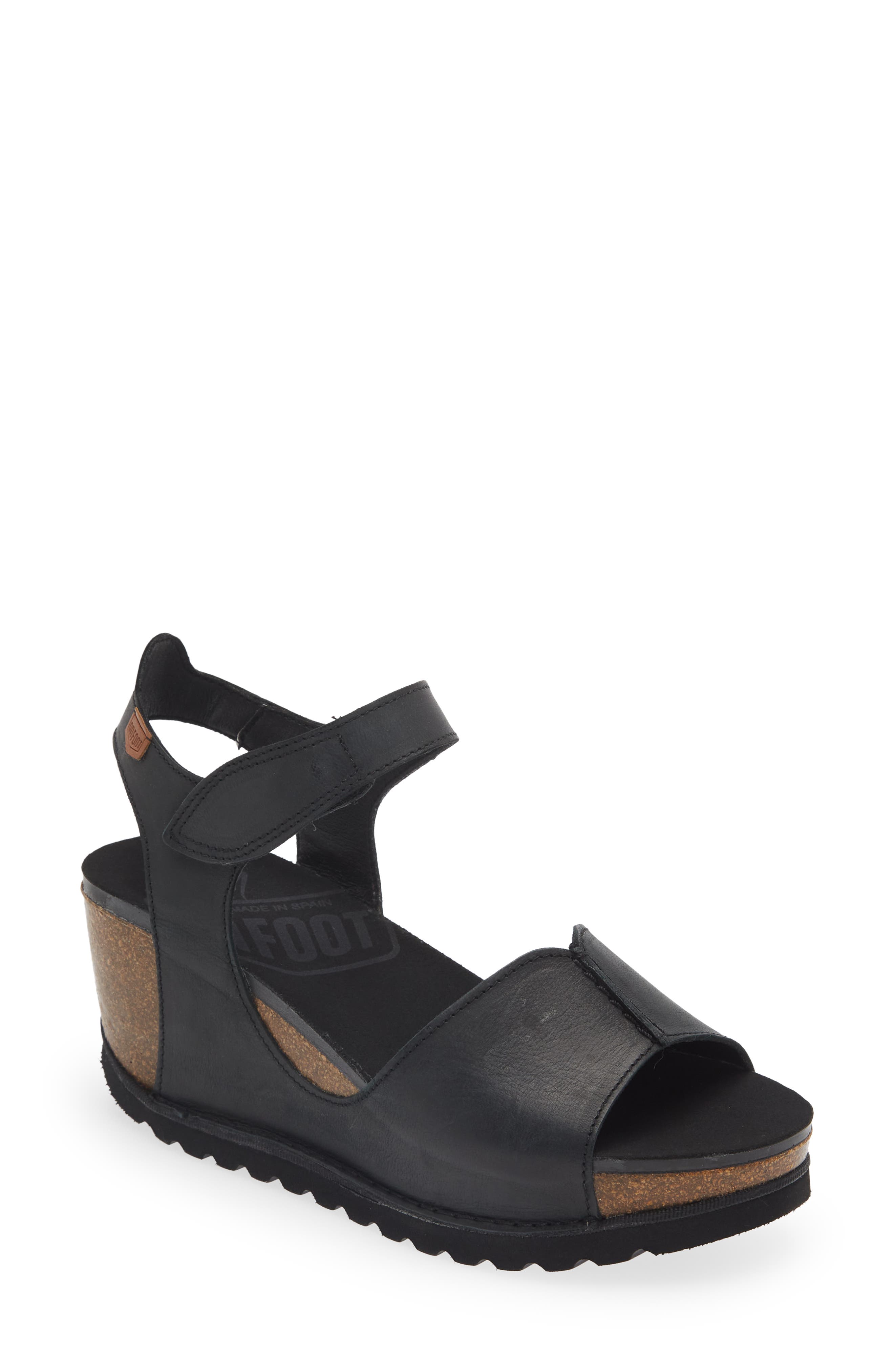 On Foot Samoa 310 Wedge Sandal, Main, color, Black