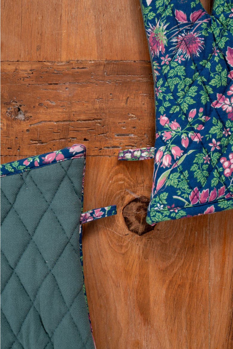 Prairie Essentials Oven Mitt in Green, Set of 2, Alternate, color, Forest