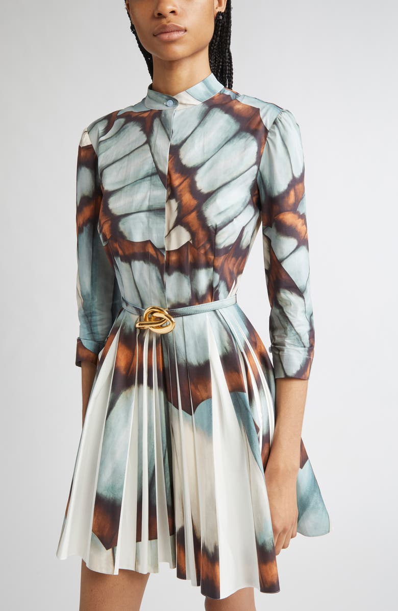 Oscar de la Renta Beaded Pompom Flower Earrings, Alternate, color, Black