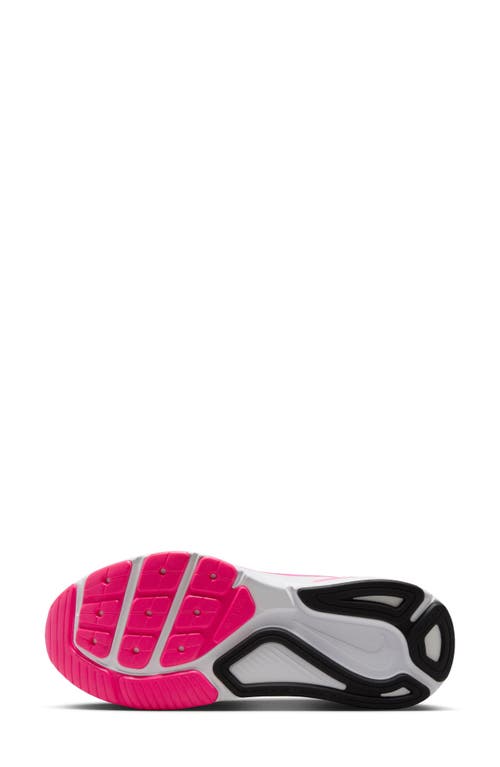 Nike Structure 26 Running Shoe In Red