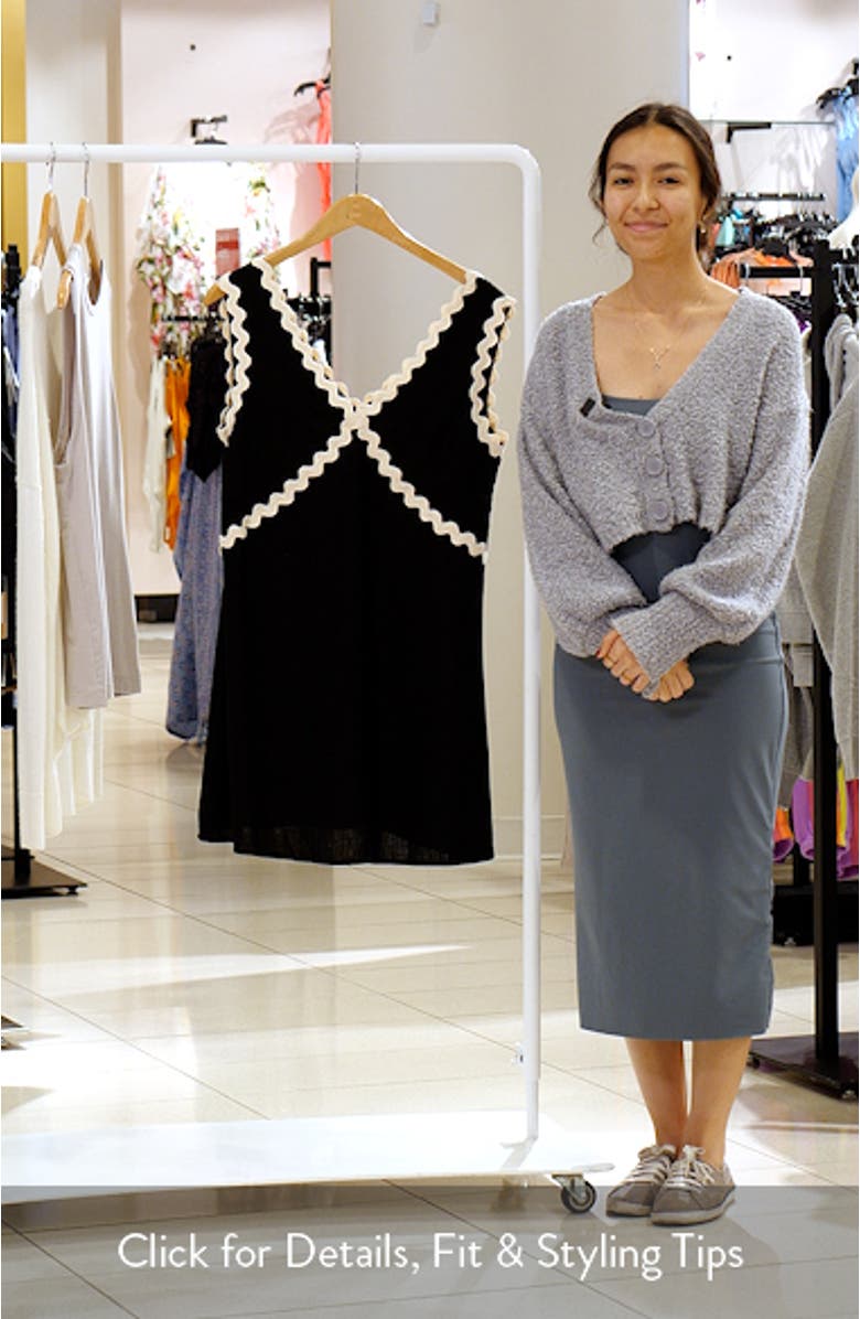 Lark Minidress, sales video thumbnail