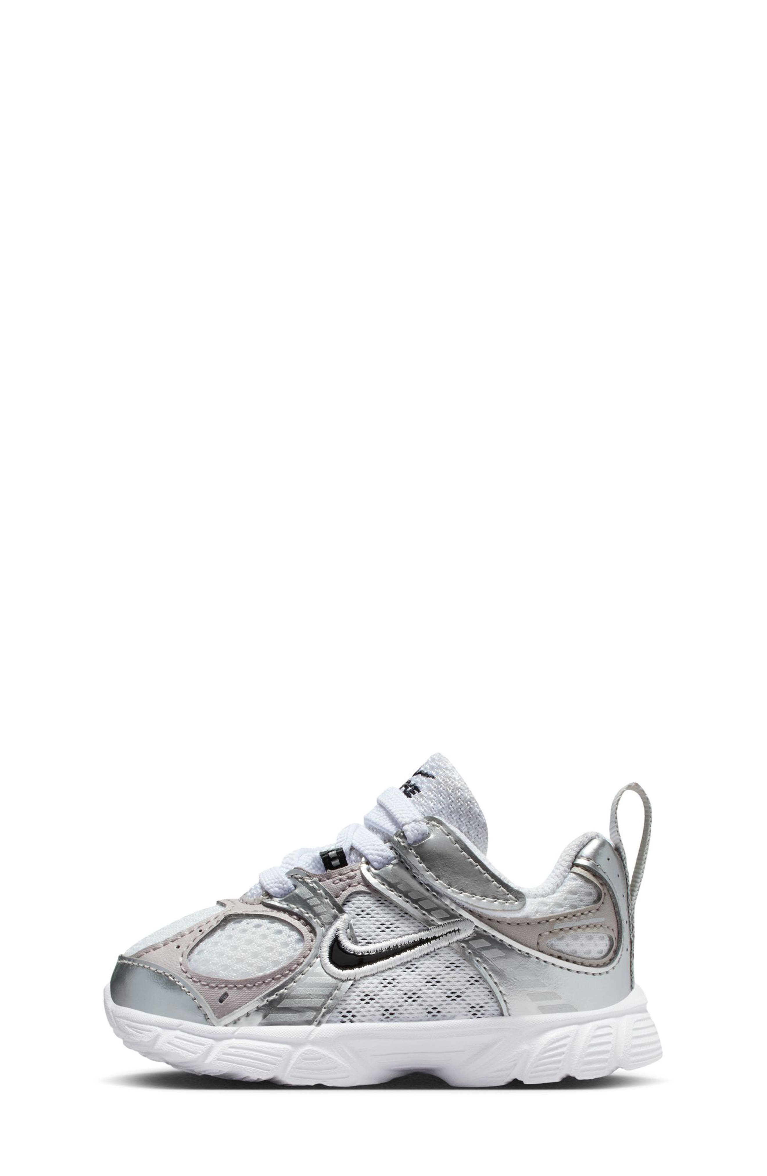 Kids' V5 RNR Sneaker, Alternate, color, 100 WHITE/BLACK
