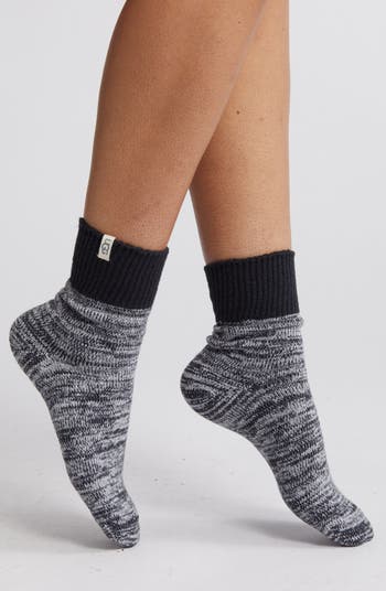 【UGG】Rib Knit Slouchy Quarter ソックス UGG Women's Rib Knit Slouchy Quarter Sock, Black, O/S at
