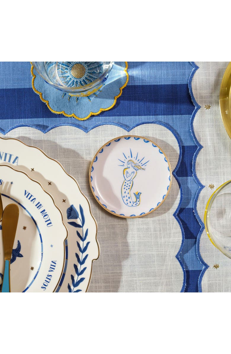 Zsa Zsa Zsu Agra Mermaid Patterned Round Metal Decorative Tray Set Of 4, Alternate, color, White