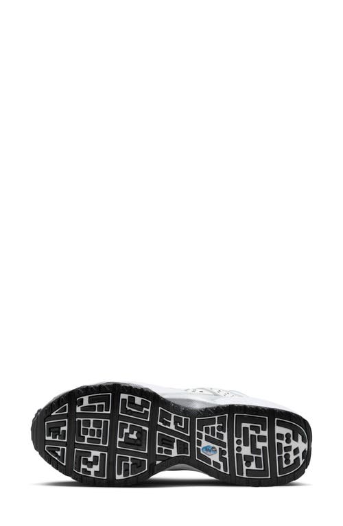 Nike Air Max Sndr Se Sneaker In Multi