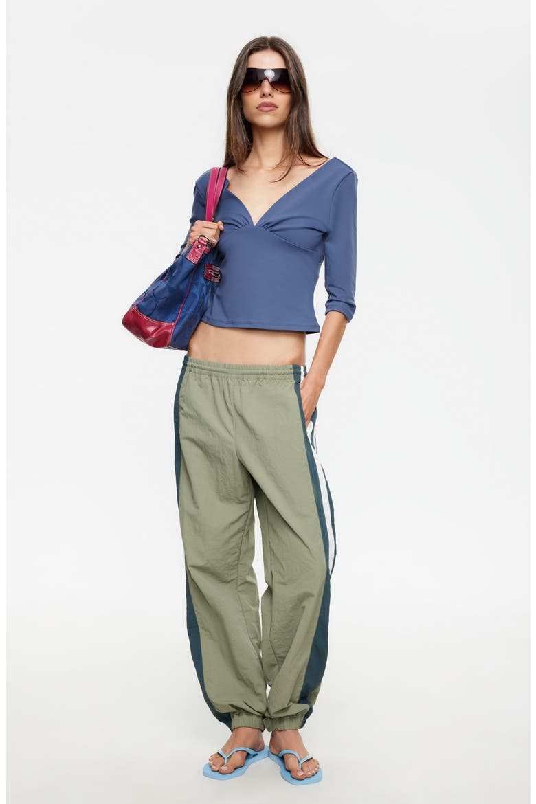 Canyon V-Neck Cropped Top, Alternate, color, MIDNIGHT BLUE