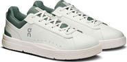 On THE ROGER Advantage Tennis Sneaker