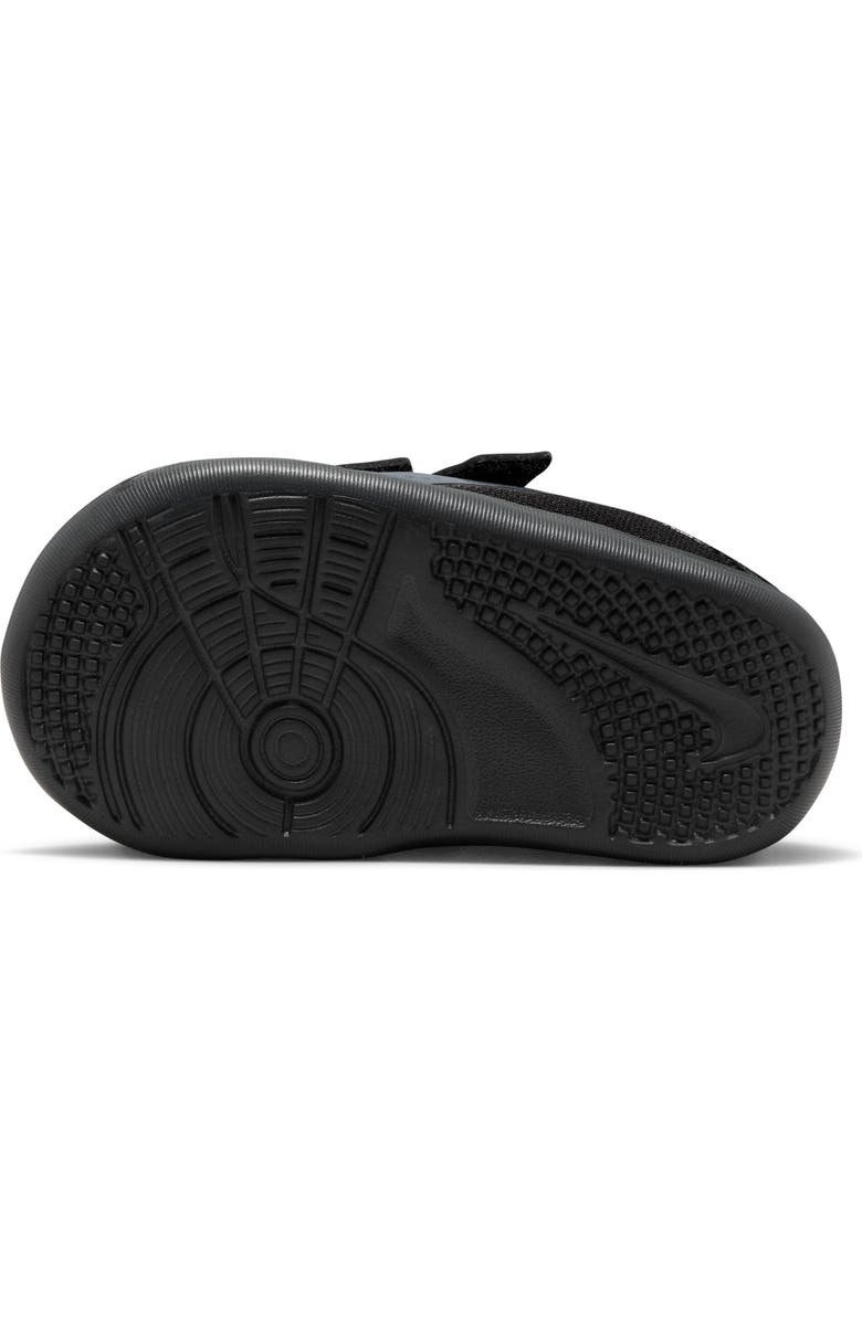 Nike Kids' Omni Multi-Court Sneaker, Alternate, color,