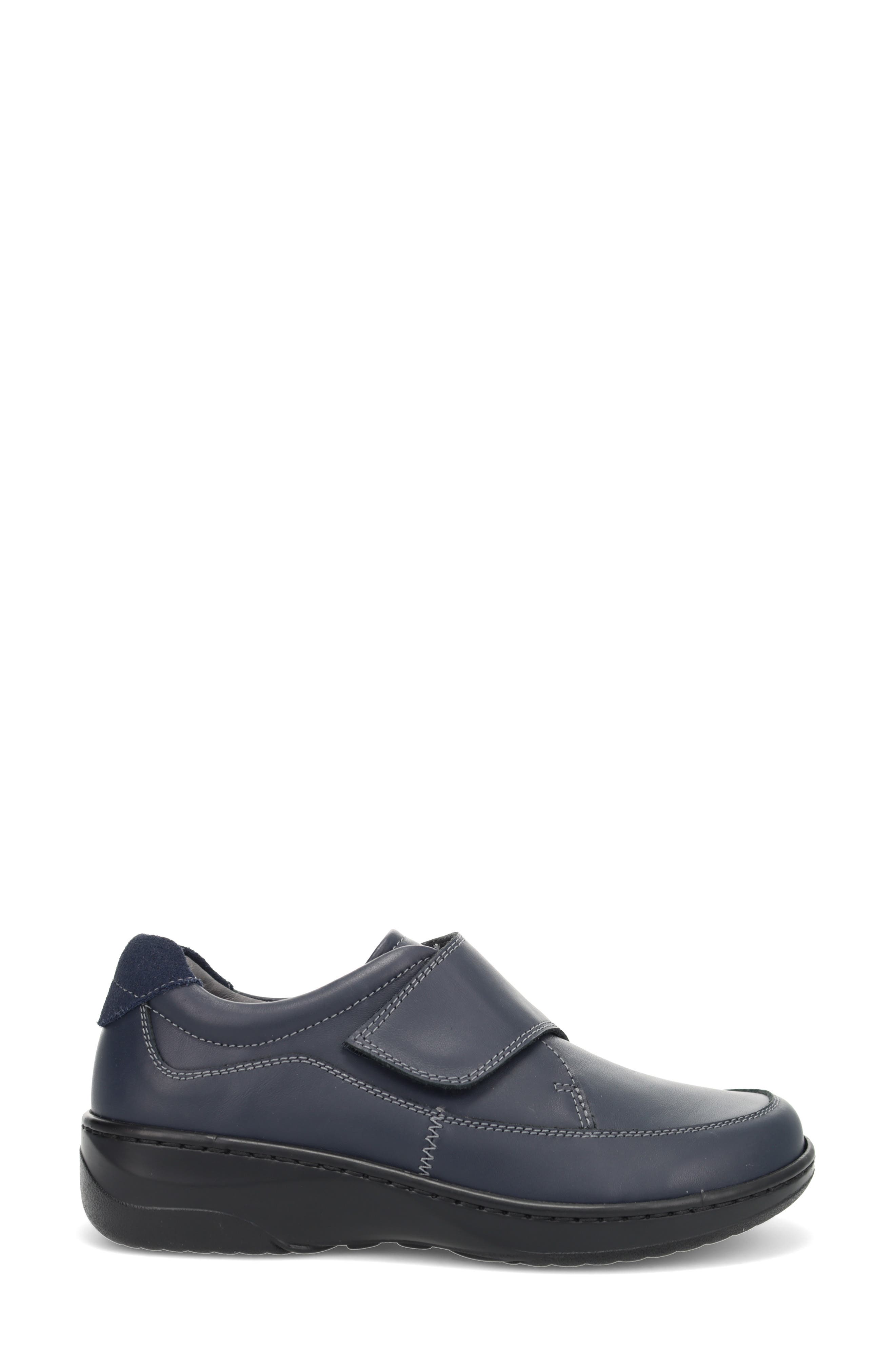 Propét Gilda Slip-On Shoe, Alternate, color, Navy