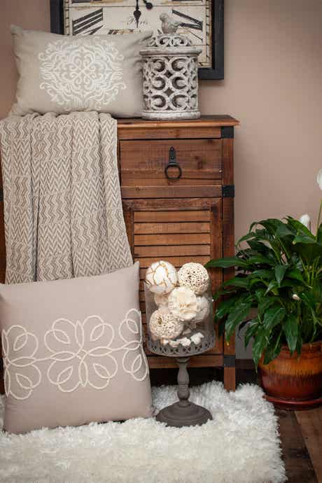 PARKLAND COLLECTION Alma Transitional Brown 52" x 67" Woven Handloom Throw