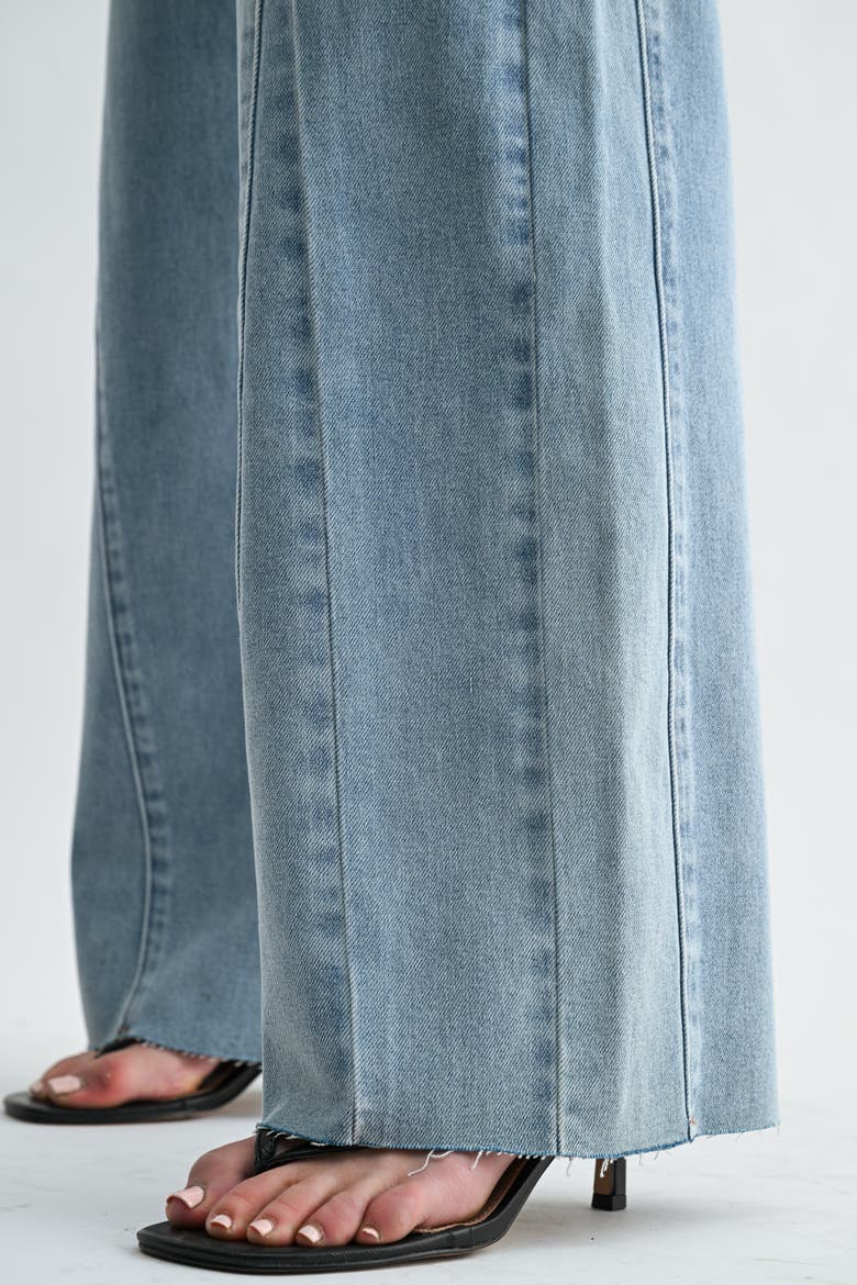 The Low Seamed Wide, Alternate, color, Light Wash