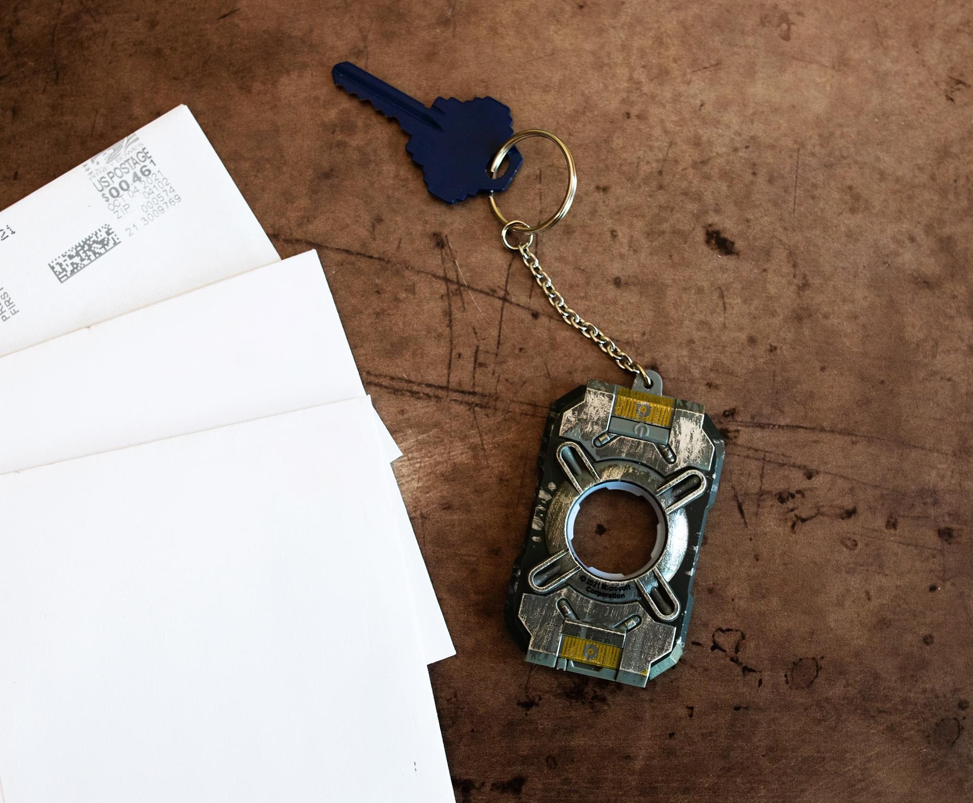 Toynk HALO Light-Up Cortana Chip Replica Pendant Keychain, Alternate, color, Blue