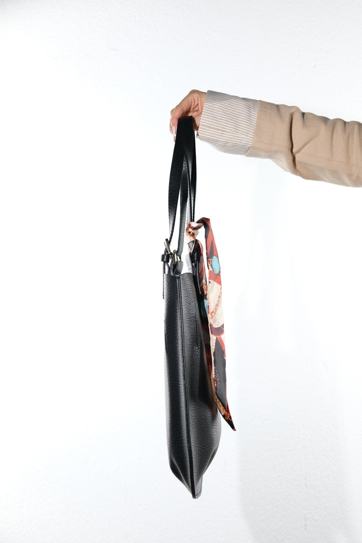 Prologue Shoes Oceane Floter Shoulder Bag, Alternate, color, Black