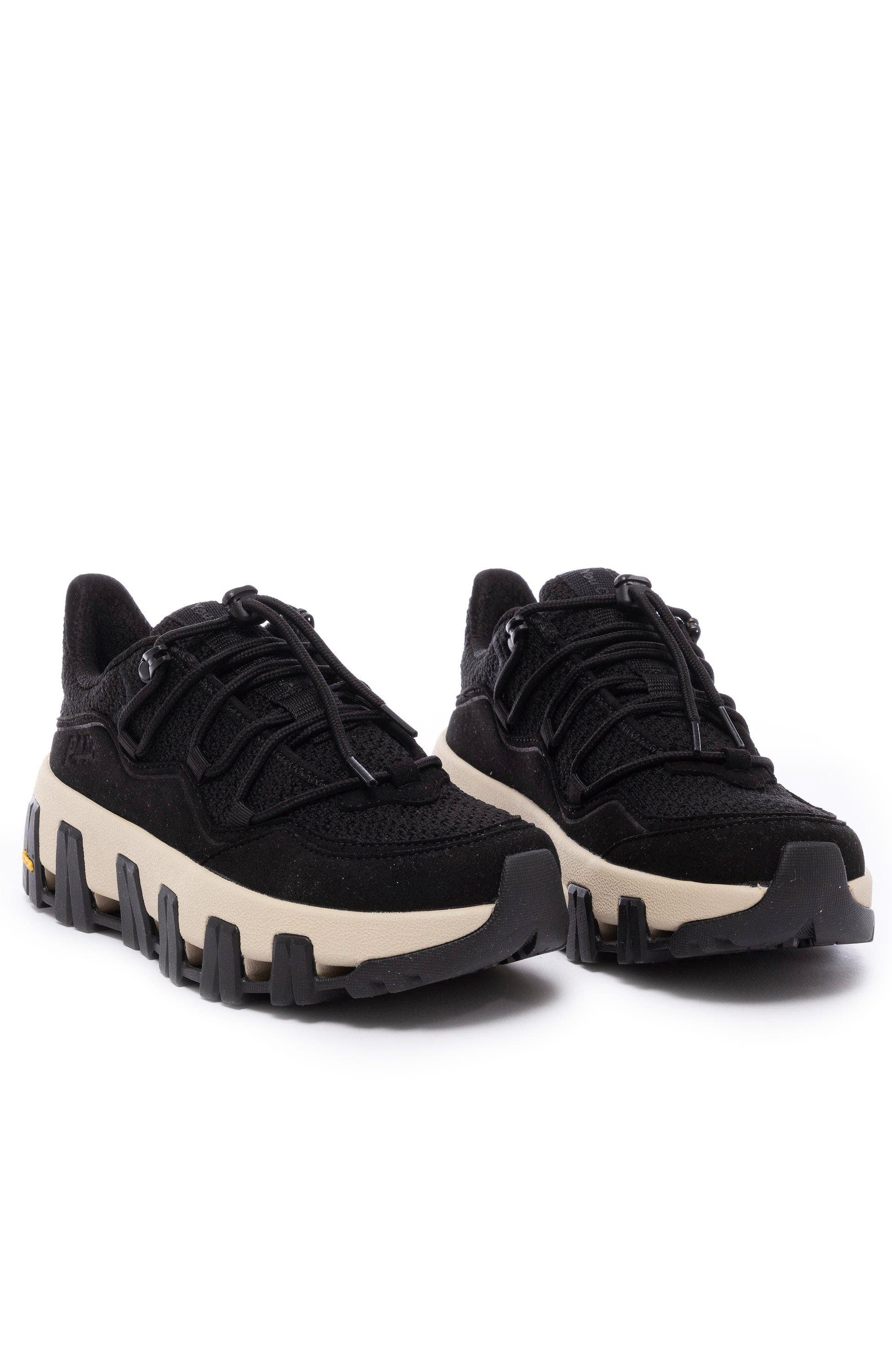 P448 Monalea Trainer, Alternate, color, Tux/Black