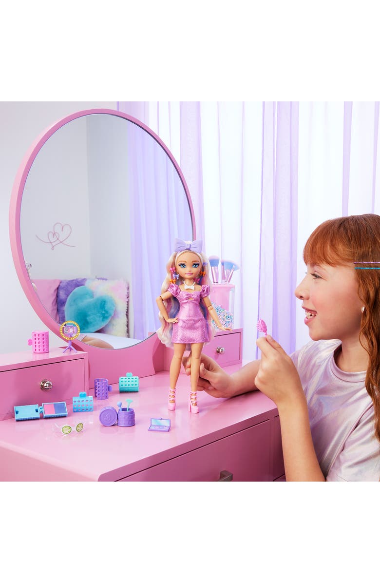 Barbie Dream Besties<sup>™</sup> Get Ready with Me<sup>™</sup> Barbie<sup>®</sup> Malibu Doll Playset, Alternate, color,