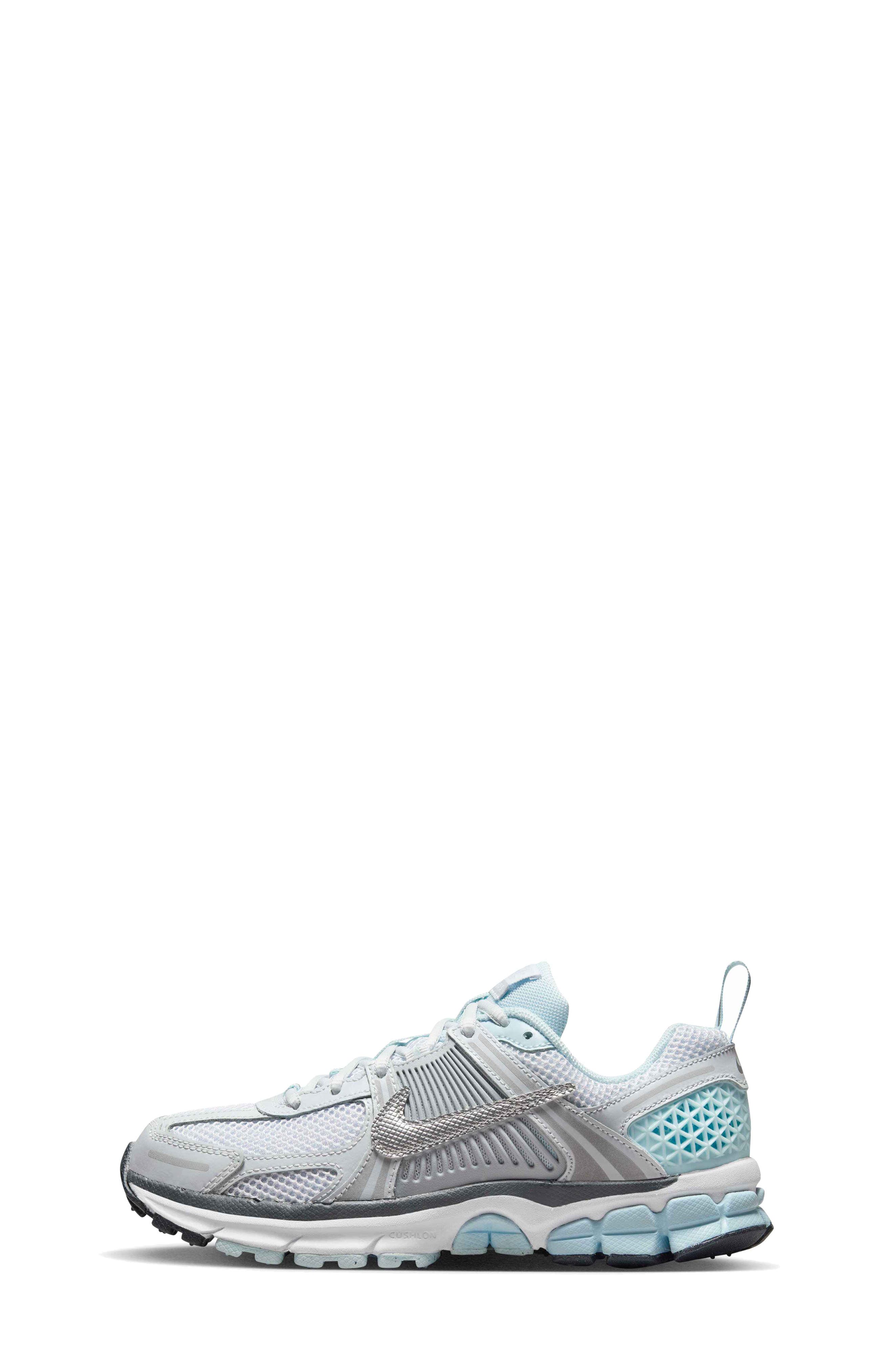 Nike Kids' Vomero 5 Sneaker, Alternate, color, Pure Platinum/ Blue/ Silver